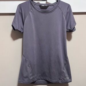 S The North Face quick dry, breathable t-shirt